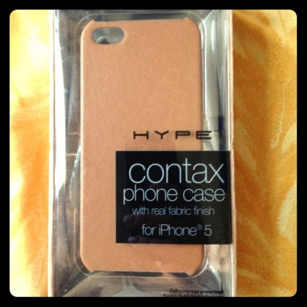 Tan iPhone 5/5s Case with Real Fabric Finish – Classic Textured Look